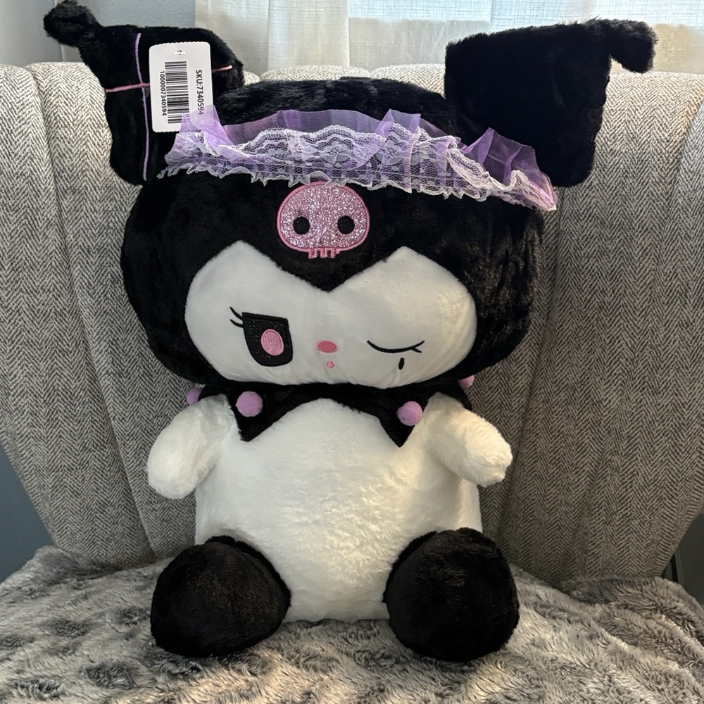 Kuromi with Blanket